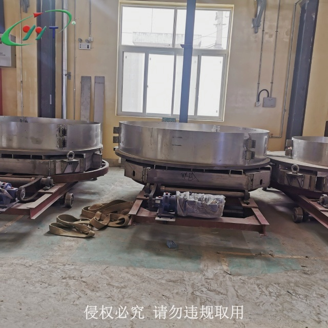 大块低膨胀微晶玻璃浇铸成型机